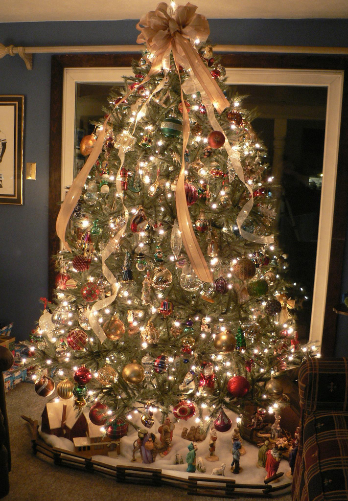 A Family Tree of Holidays - Christmas Trees: 2011 Christmas Tree of the ...