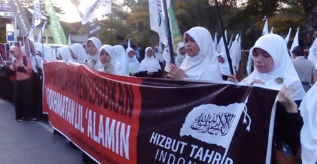Gugatan ke PTUN Tak Hentikan Pembubaran HTI Gugatan ke PTUN Tak Hentikan Pembubaran HTI