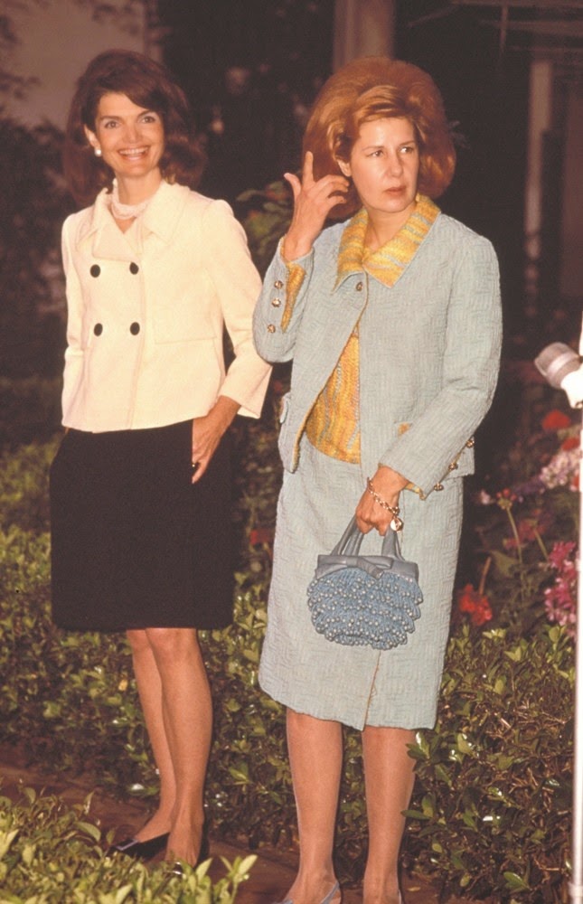 ROYAL COUTURE.....RIP Cayetana Duquesa de Alba, Most