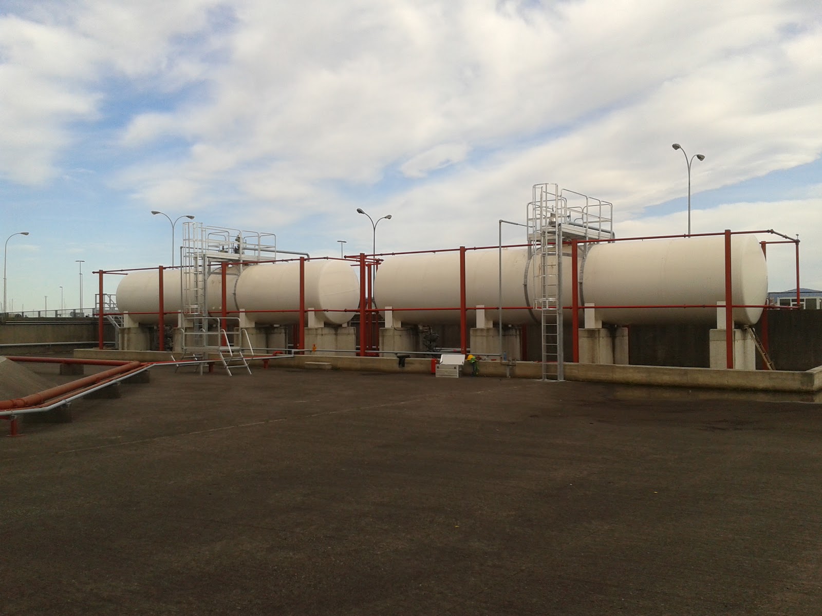 PLESAL - Plataformas y Escaleras Especiales en Aluminio