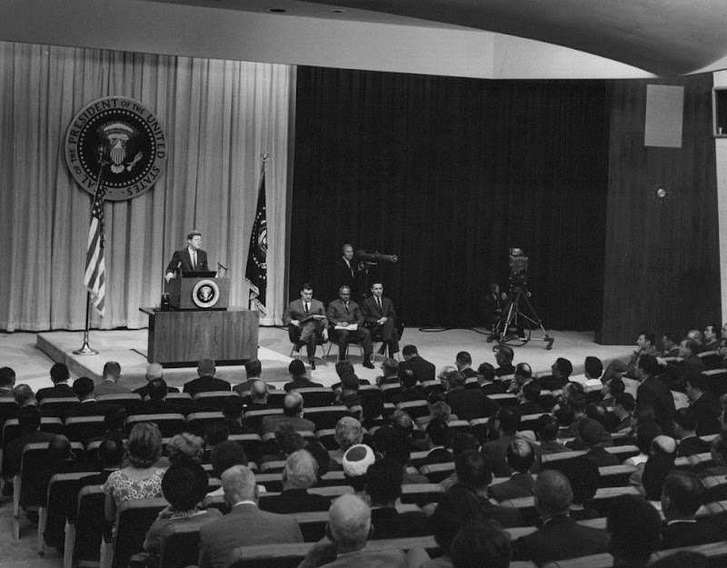 PRESIDENT KENNEDY'S PRESS CONFERENCES (ALL 64 OF THEM): JFK PRESS CONFERENCE #34 (MAY 23, 1962)
