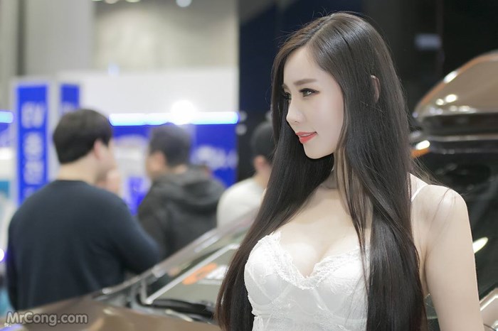Lee Ji Min Beauty at the Seoul Motor Show 2017 (51 photos) photo 2-5