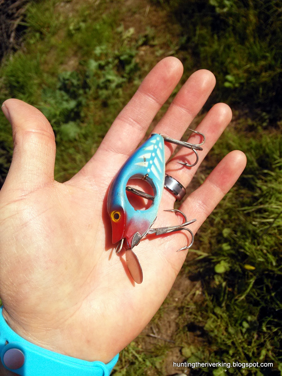 Bass Fishing at Puddingstone Reservoir Hunting the River King