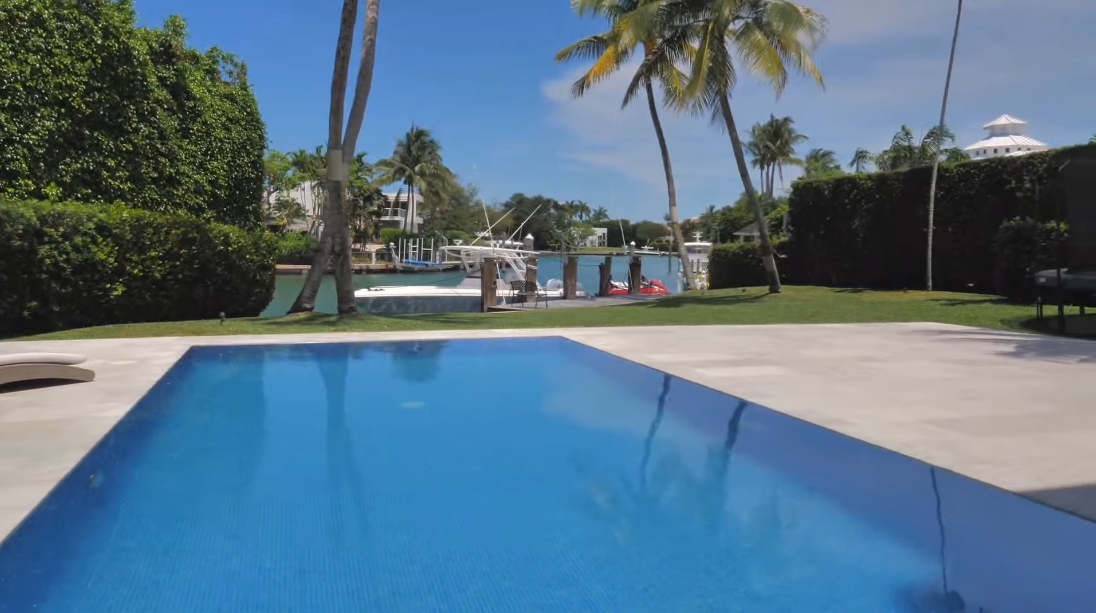 33 Interior Design Photos vs. 481 S Mashta Dr, Key Biscayne, FL Luxury Home Tour