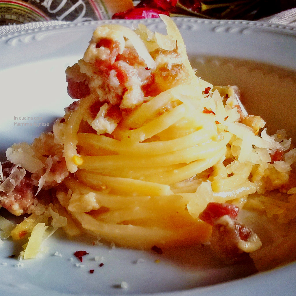Carbonara piccante con Pecorino Toscano DOP In Cucina con Mamma Agnese