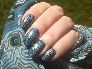 SV by Sparkly Vernis Gilded Lemon Drops  and Messy Mansion MM20