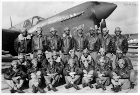 [Image: Tuskegee+Airmen.jpg]
