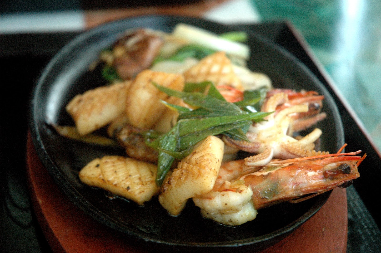 DUDE FOR FOOD A Japanese Feast at Yurakuen