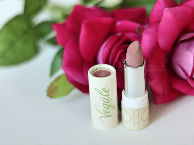 Aida_vegale_cosmetics_lipstick_rossetto_07_swatches_review