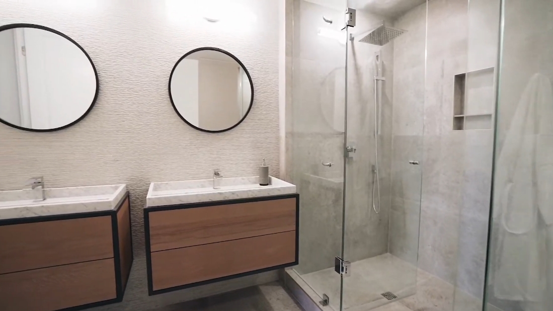 38 Interior Design Photos vs. 10 Bellair St #807, Toronto Luxury Condo Tour