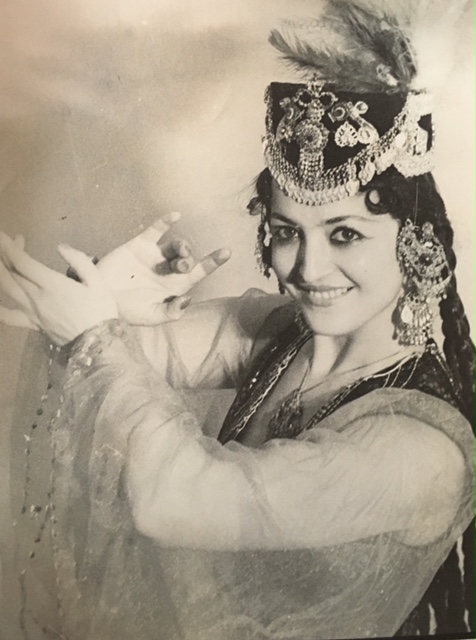 узбекская актриса малика ахмедова. малика ахмедова халк артисти. малика ахмедова. рушана султанова танцовщица. малика ахмедова.