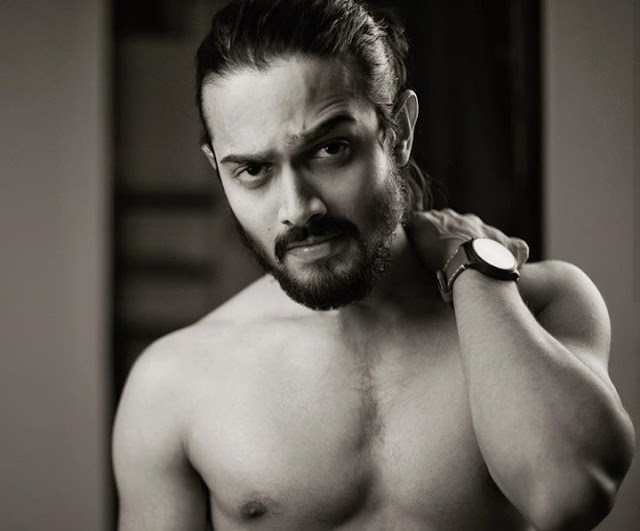 Bhuvan Bam (BB ki Vines) Height, Weight, Age, Biography, Wiki, Family, Girlfriend, Income & More Bhuvan Bam (BB ki Vines) Height, Weight, Age, Biography, Wiki, Family, Girlfriend, Income & More