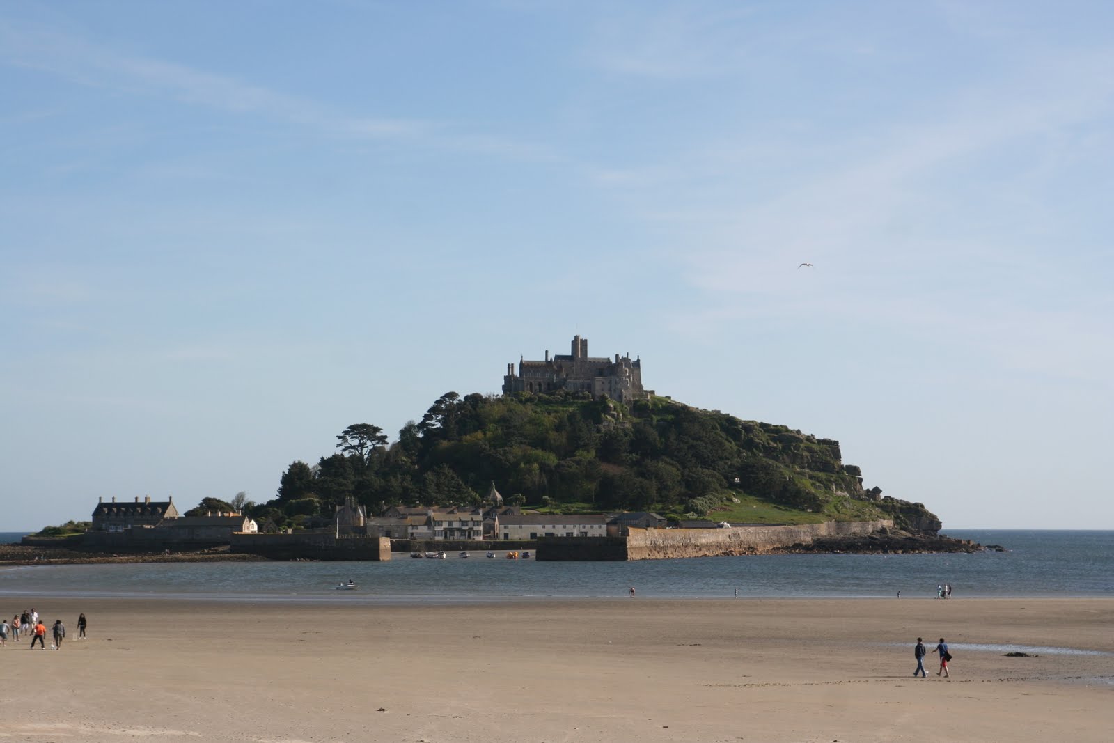 *Nest * in London セントマイケルズマウント