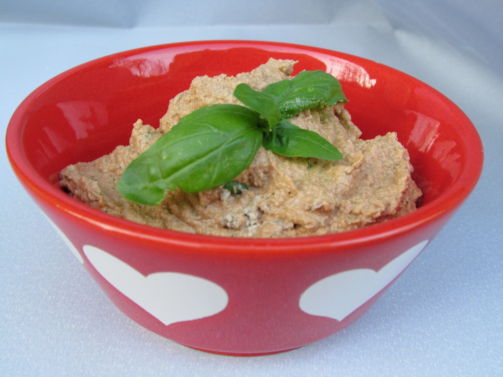 Miesi: Veganer Brotaufstrich selbstgemacht