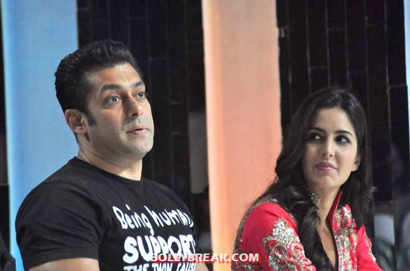 Salman Khan, Katrina Kaif Jhalak Dikhhla Jaa 5 - (8) - Salman & Katrina on the sets of 'Jhalak Dikhhla Jaa 5'