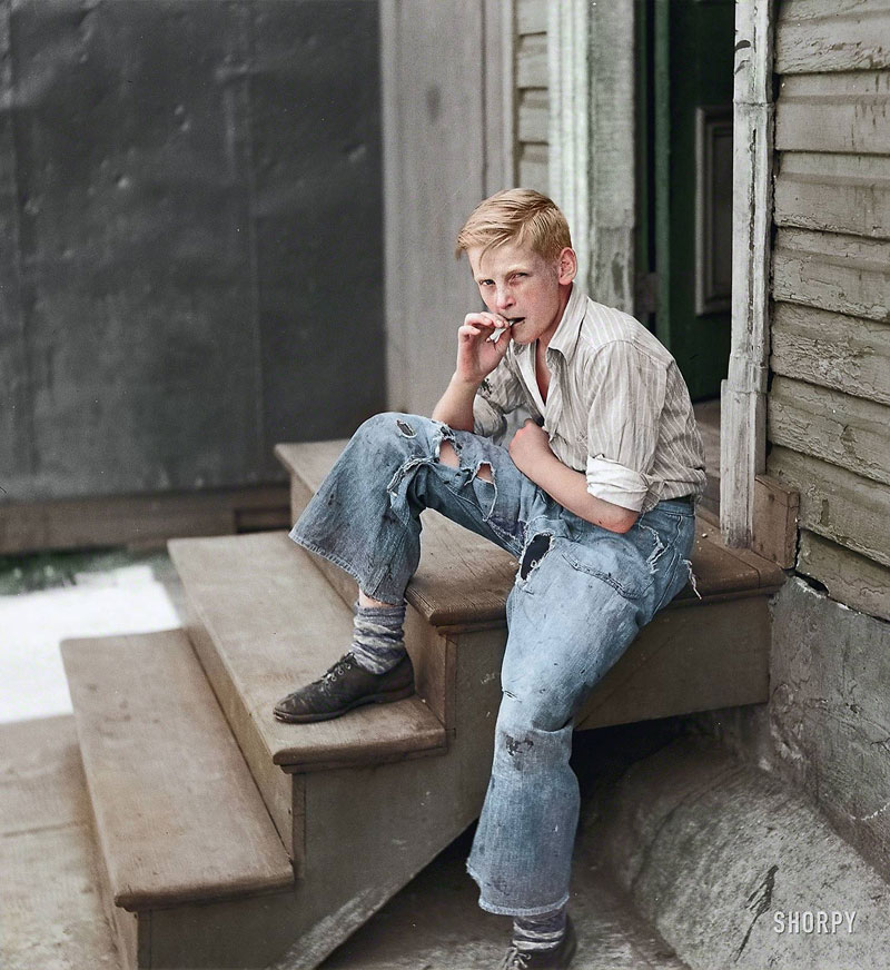Fotografía de un chico en Baltimore en 1938