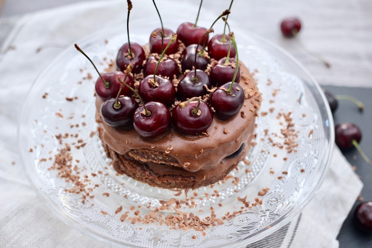 HOME OF HAPPY: SCHOKO-KIRSCH-TORTE