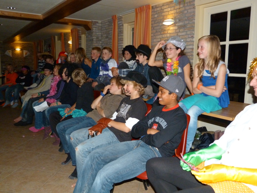 Groep 8 op kamp BONTE AVOND