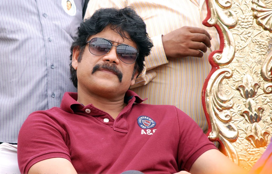 nagarjuna_stylish_stills_new_gallery_003