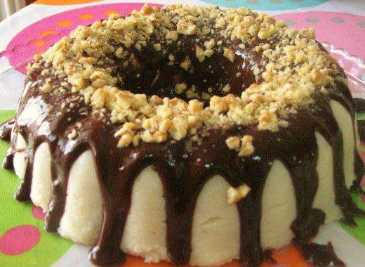 ÇİKOLATA SOSLU İRMİK TATLISI TARİFİ Kolay Denenmiş Resimli Tatlı