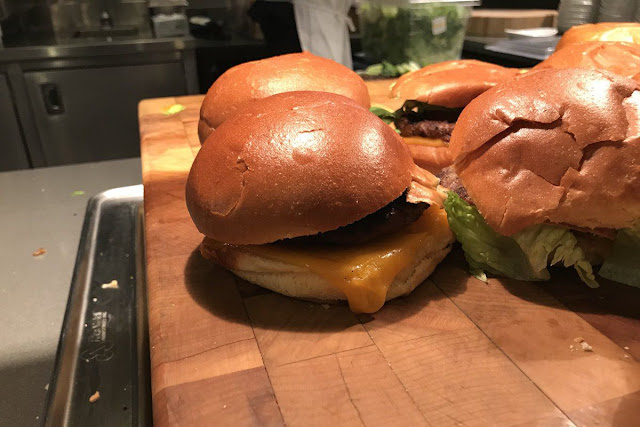Google 'Android Burger' Google 'Android Burger'