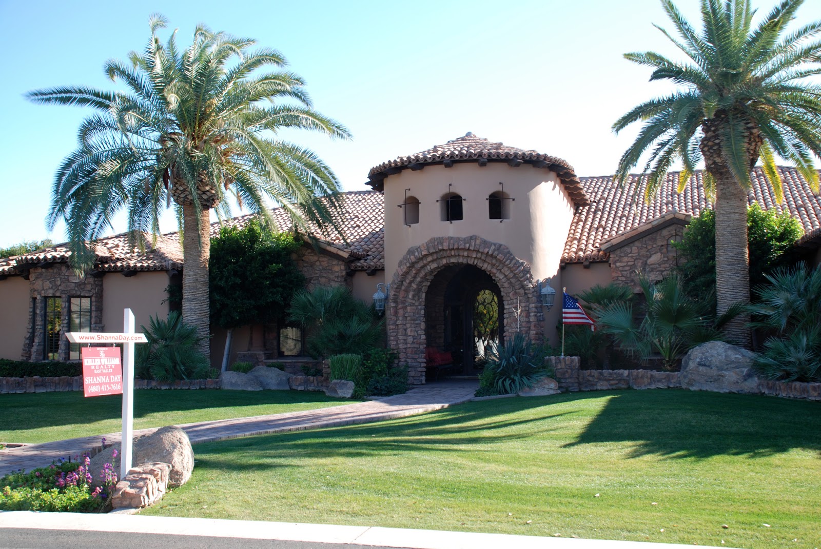 The Shanna Day Team SELL Your Home in Mesa AZ! BUY a Home in Mesa Arizona!