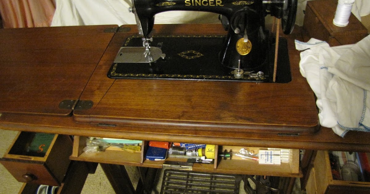 Singer 1588 Treadle Sewing Machine & Tables
