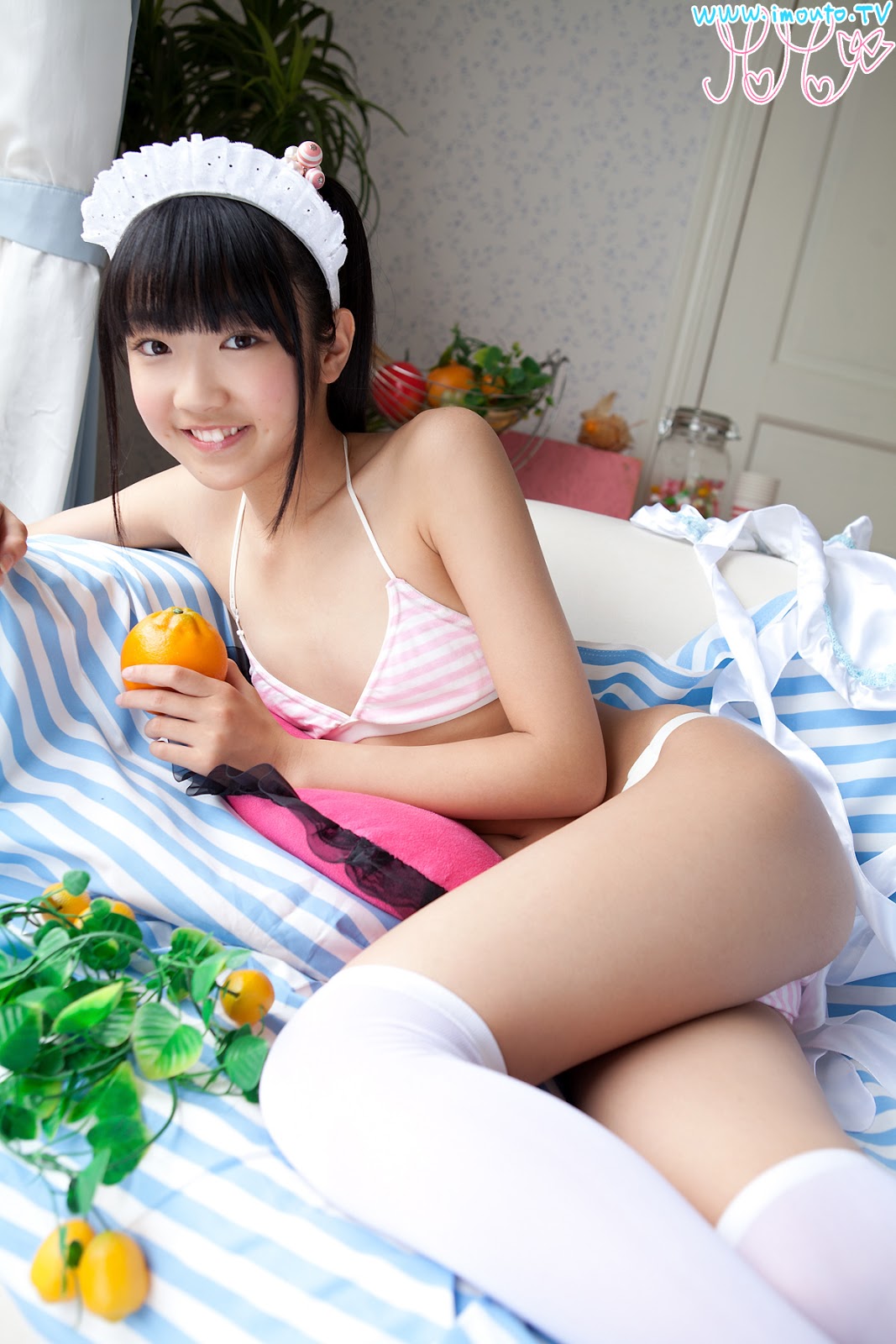 Japanese Bikini Idol Momo Shiina Nude Sexy Babes Wallpaper