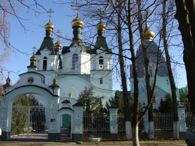 храм василия исповедника. ессентукская. храм улица международная. свято-троицкий храм ростова-на-дону. богоявленский елоховский собор в москве.