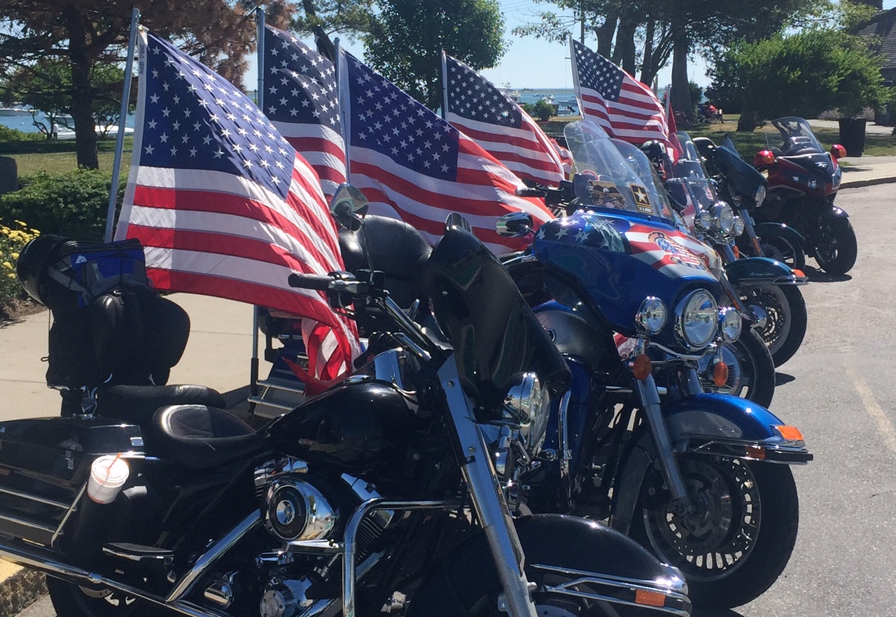 PaulaJeanAndCooper Adventures In Motorcycling Plymouth Parade '16