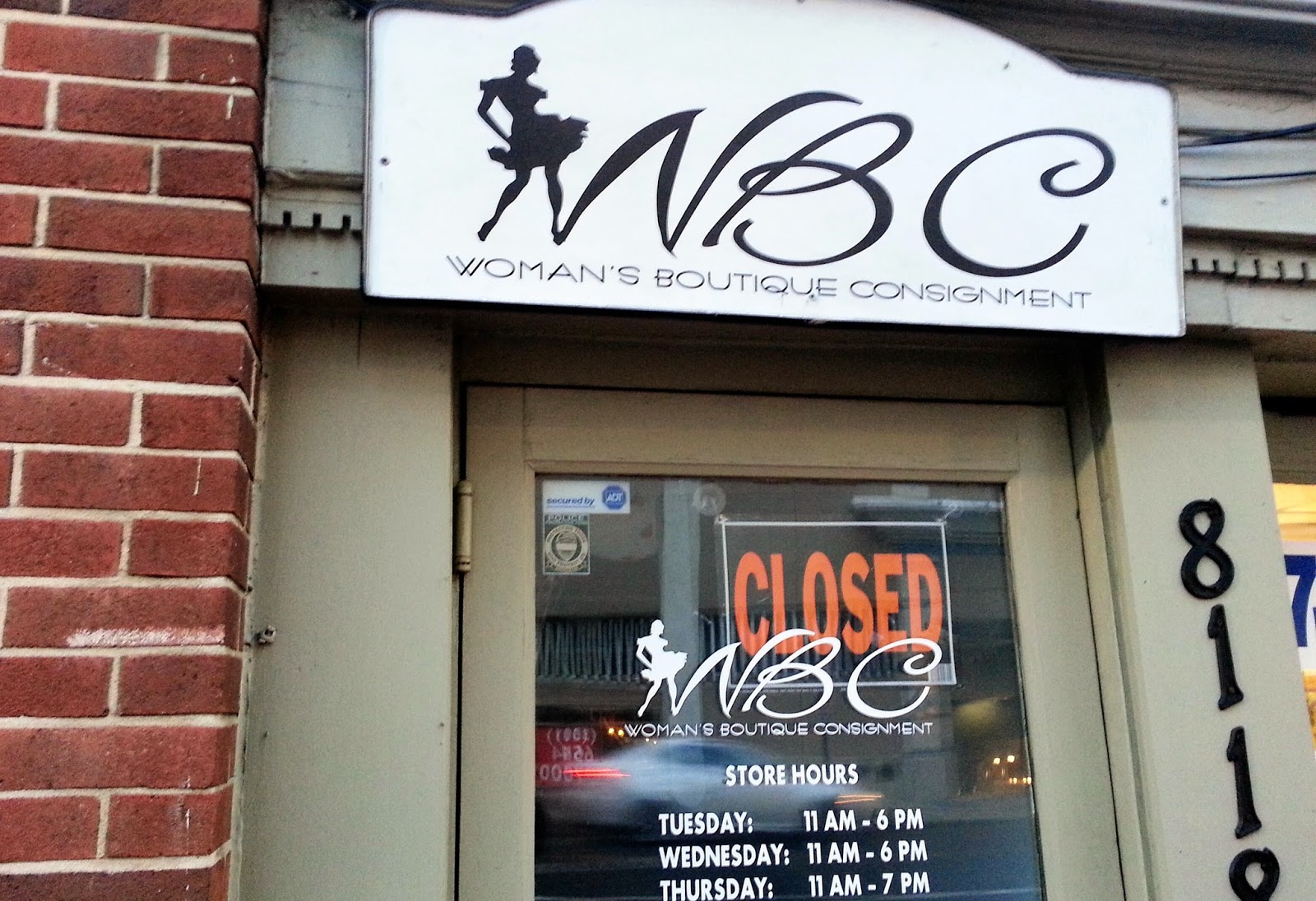 Robert Dyer Bethesda Row WOMAN'S BOUTIQUE CONSIGNMENT MOVING IN