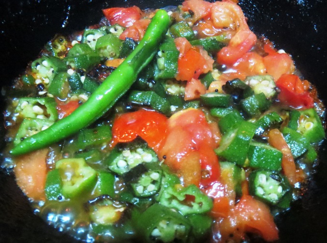 ಅಡಿಗೆ Adige Lady Finger Tomato Curry
