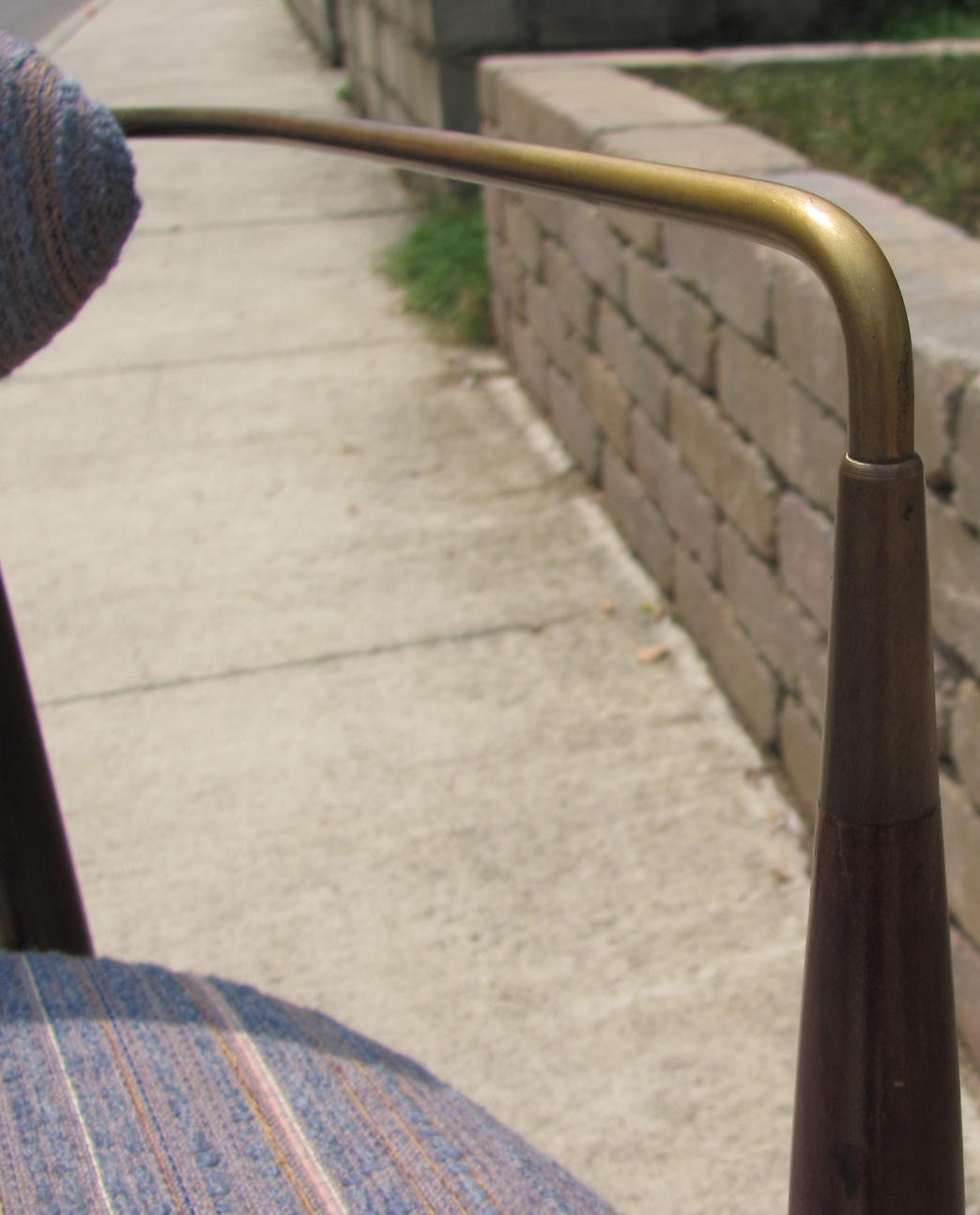 Bopfish, swimmin' in the vintage stream It's not a drumstick but it is