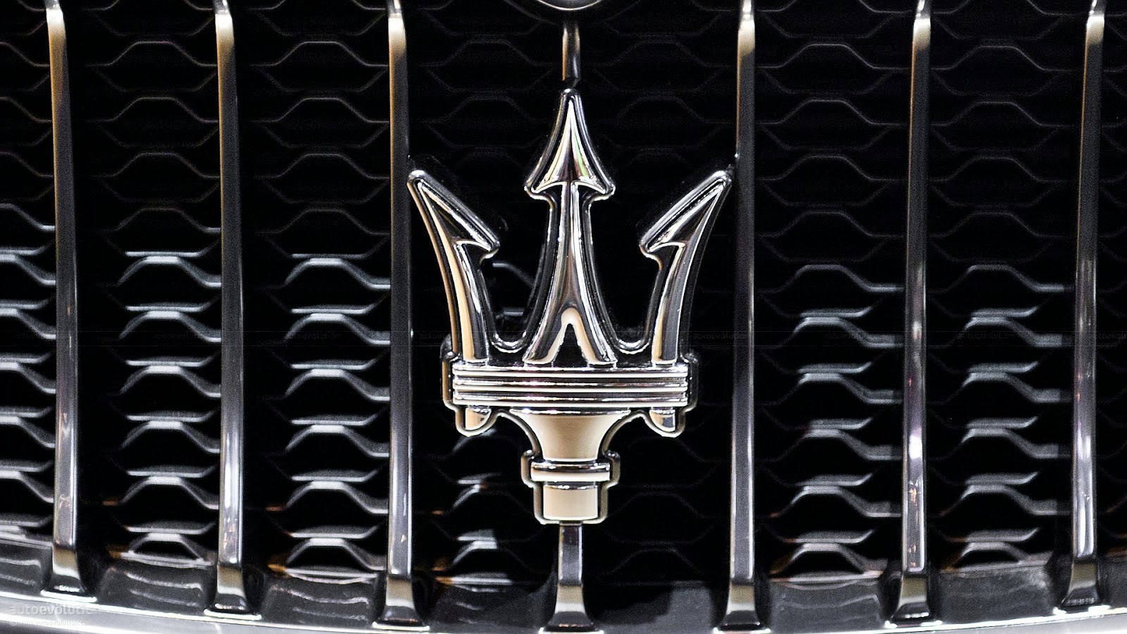  Maserati Logo 