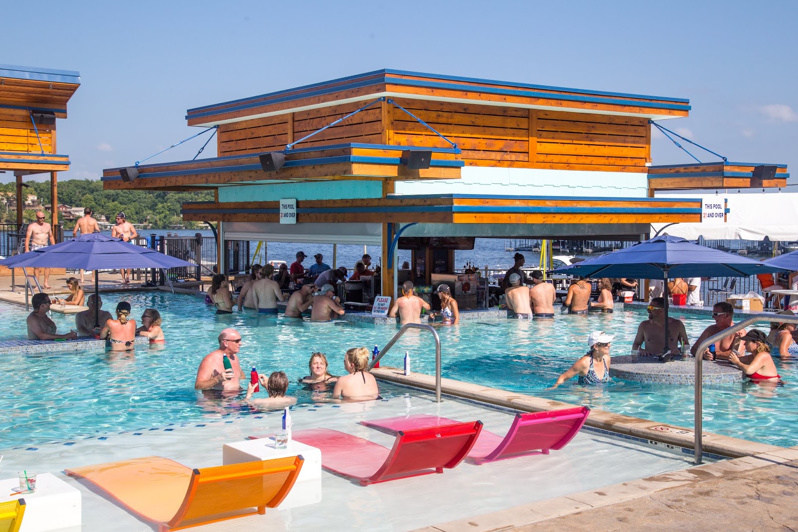 Dog Days Bar & Grill Lake of the Ozarks 2019