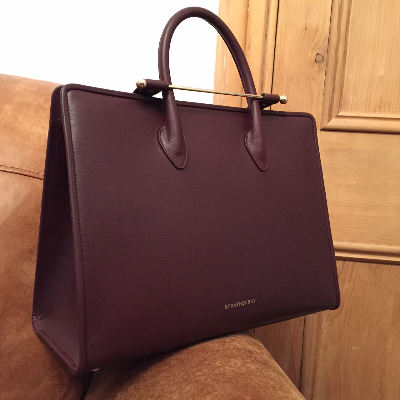 strathberry midi tote review