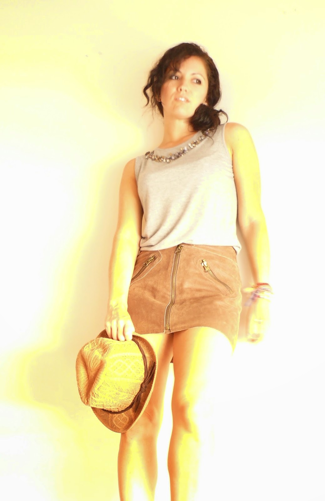 stilettos color camel
