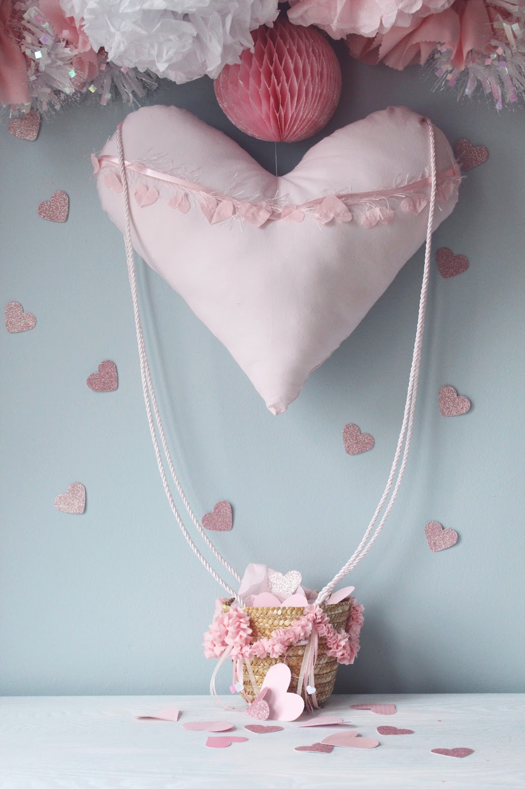 Icing Designs: DIY Valentine's Countdown Heart Air Balloon