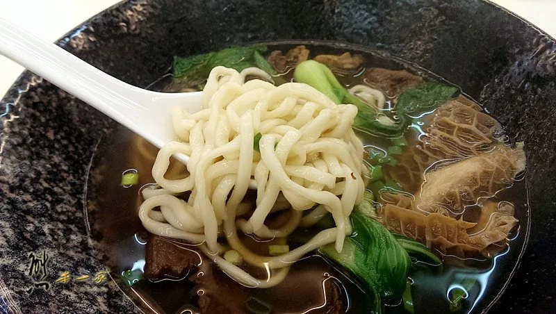 清一色牛肉麵|東海蓮心冰雞爪凍