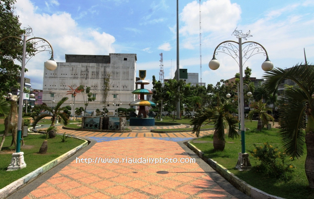 TAMAN KOTA BAGANSIAPIAPI | RIAU DAILY PHOTO