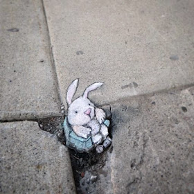 08-Easter-Bunny-David-Zinn-Temporary-3D-Anamorphic-Street-Art-Creature-Drawings-www-designstack-co