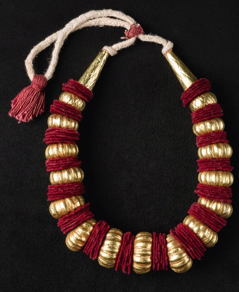 Local style Nepalese ethnic jewelry necklaces