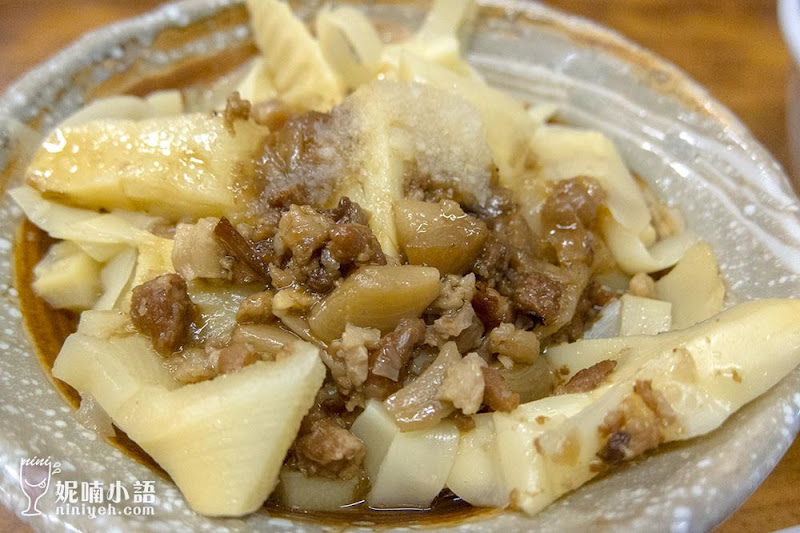 【台南美食】蔡三毛蔡家豬血湯。對抗不景氣的銅板美食 【台南美食】蔡三毛蔡家豬血湯。對抗不景氣的銅板美食