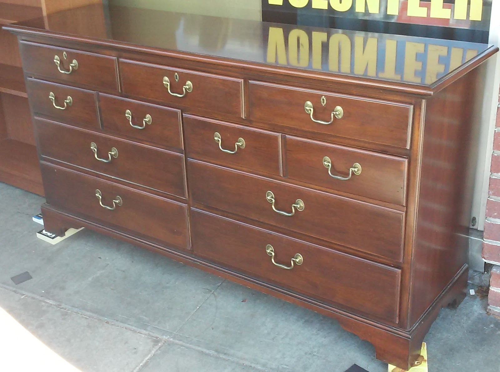 Uhuru Furniture Collectibles Sold 14503 Drexel Mahogany 62