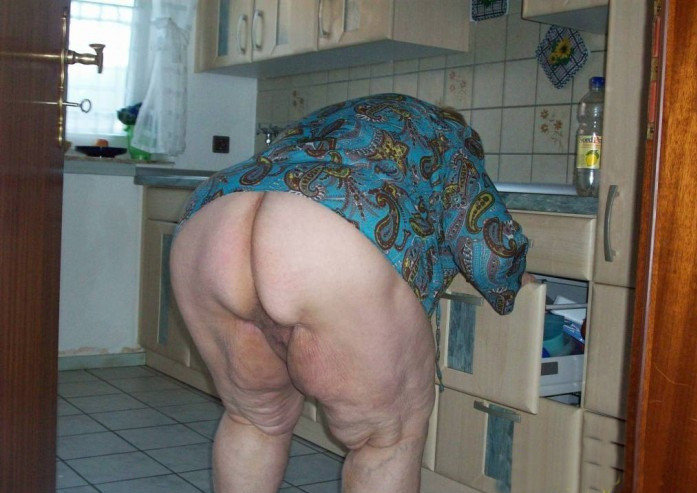 Grannies Plump Ass - Hot Granny Porn Pictures and Vids - Free Granny and Mature Porn Blog: Fat  granny has pretty gigantic ass