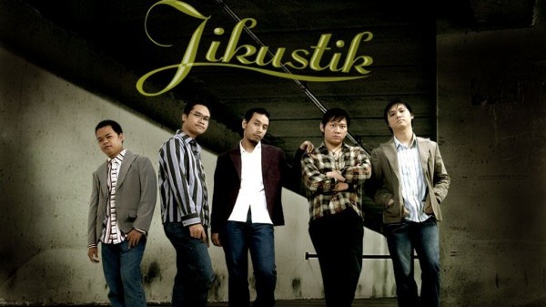 Lirik Lagu Saat Kau Tak Ada Atau Kau Tak Disini Mabes Lirik