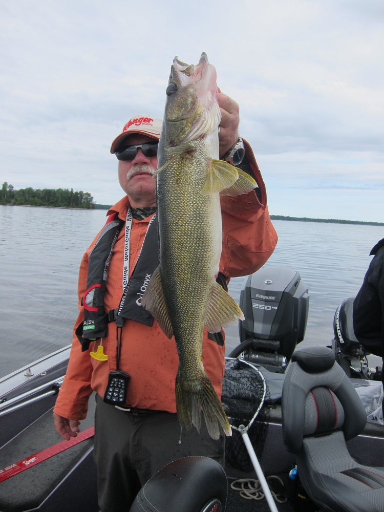Fishin' with Dave Lac Seul, Fisherman's Cove, Part 1