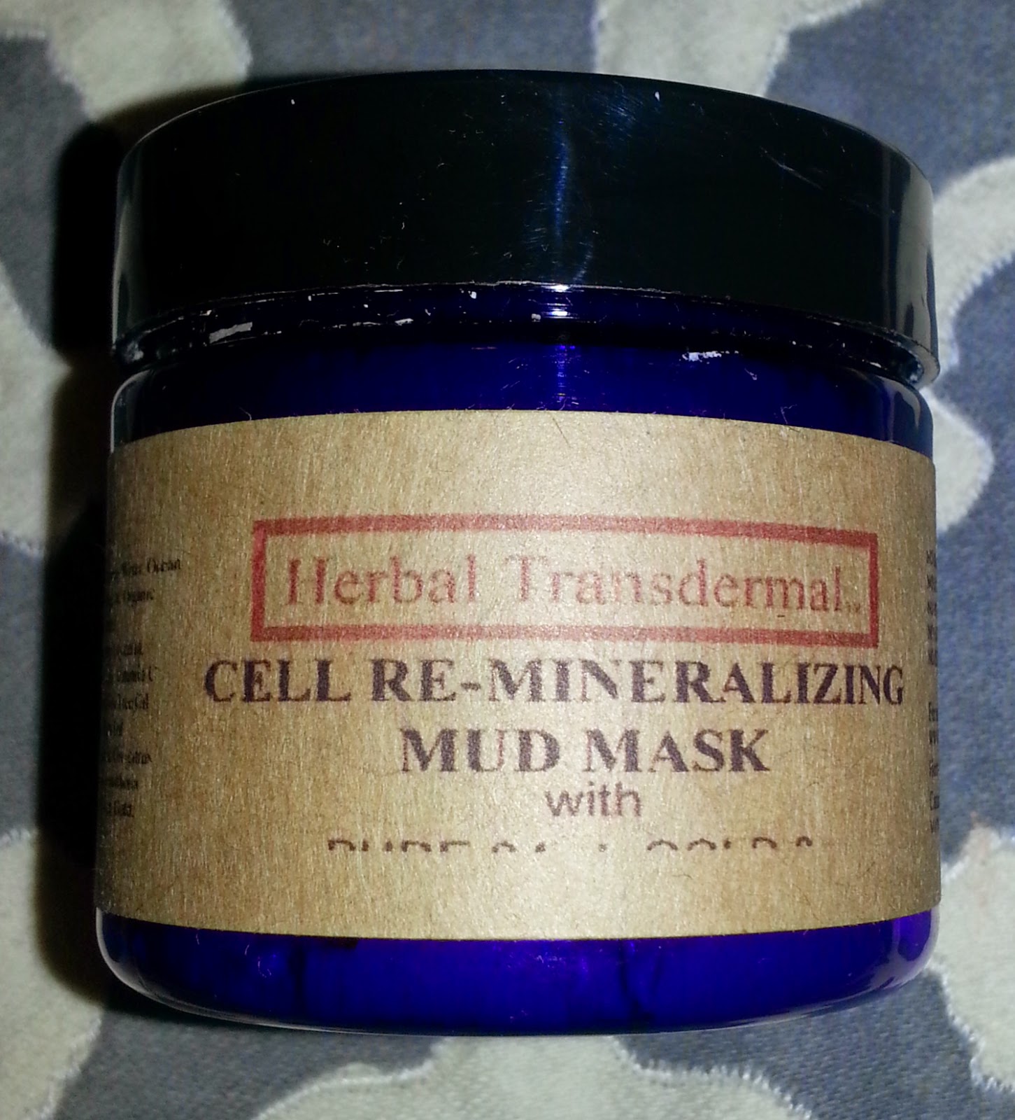 Cell Re-Mineralizing Mud Mask with Pure 24 Ct Gold and Citrus Bioflavonoids 