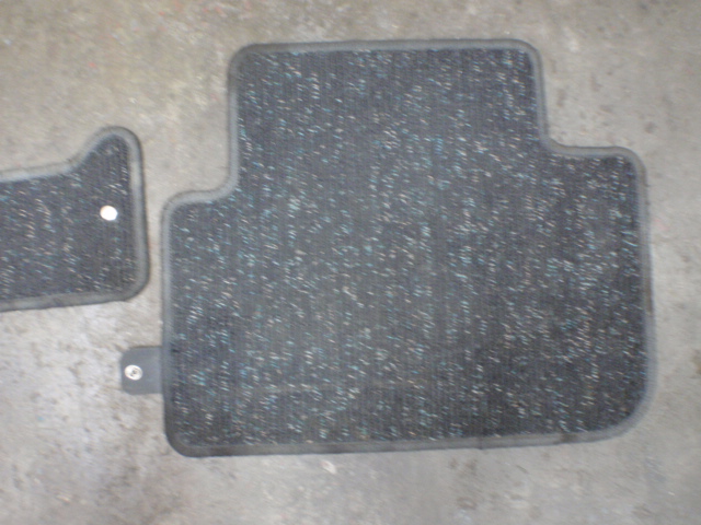 Honda%2BIntegra%2BType-R%2BDC2%2B1%2BSet%2BGenuine%2BCarpet%2BMats%2B%252810%2529.JPG