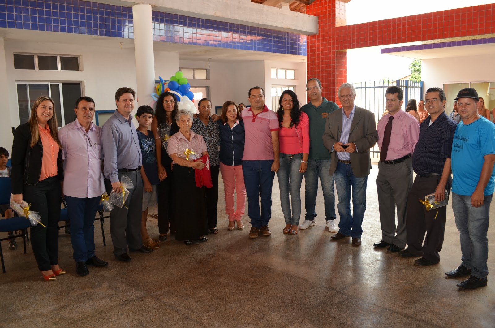 Prefeitura de Formosa entrega CMEI Hilda